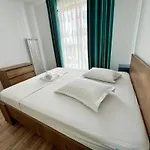 Avi Garden كونستانتا