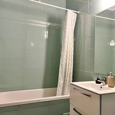 Aviatorii Modern Escape *