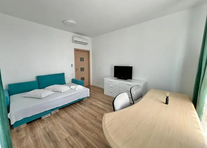 Aviatorii Modern Escape * コンスタンツァ